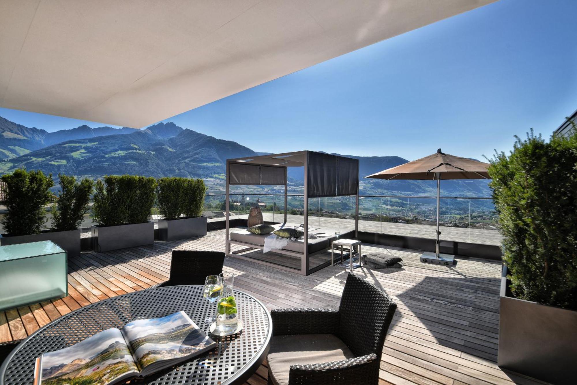 Hotel Patrizia Tirolo Exterior photo